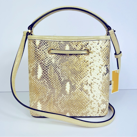 Michael Kors Champagne Animal Print Drawstring Bucket Bag Crossbody Small NWT - Picture 2 of 9